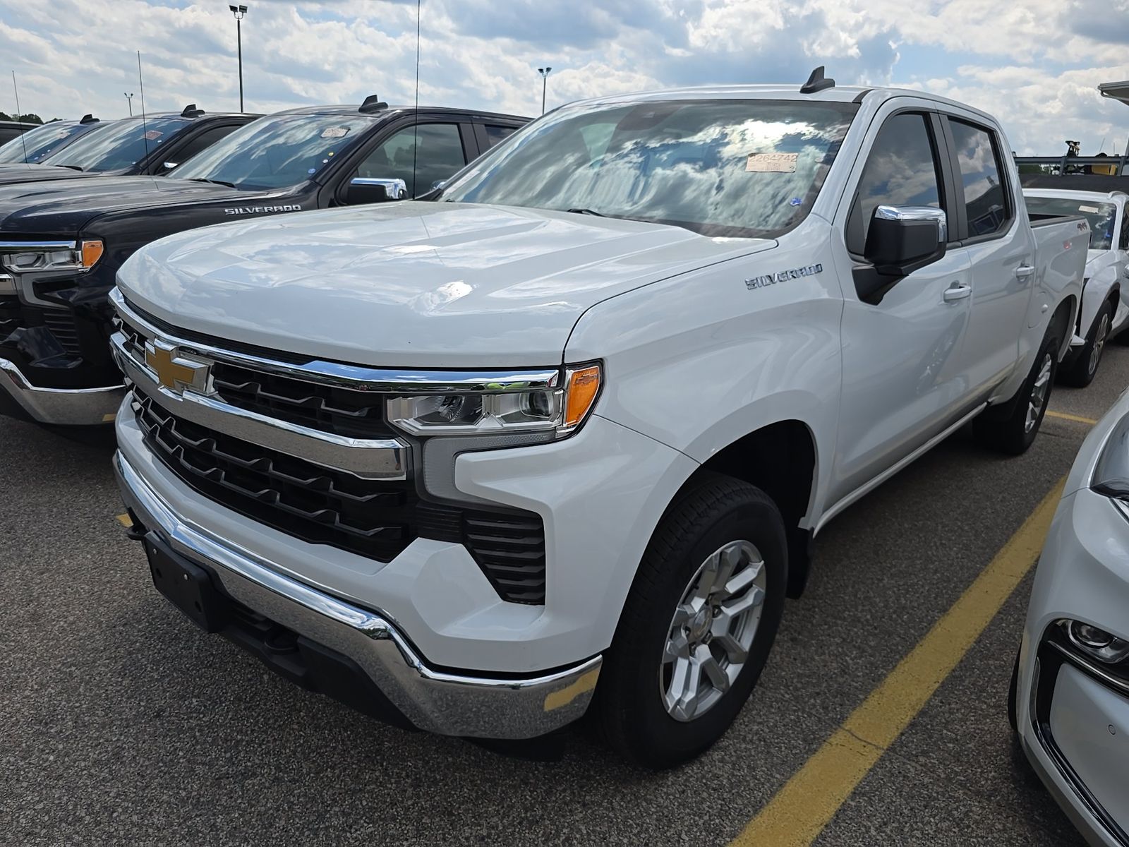 2023 Chevrolet Silverado 1500 LT AWD