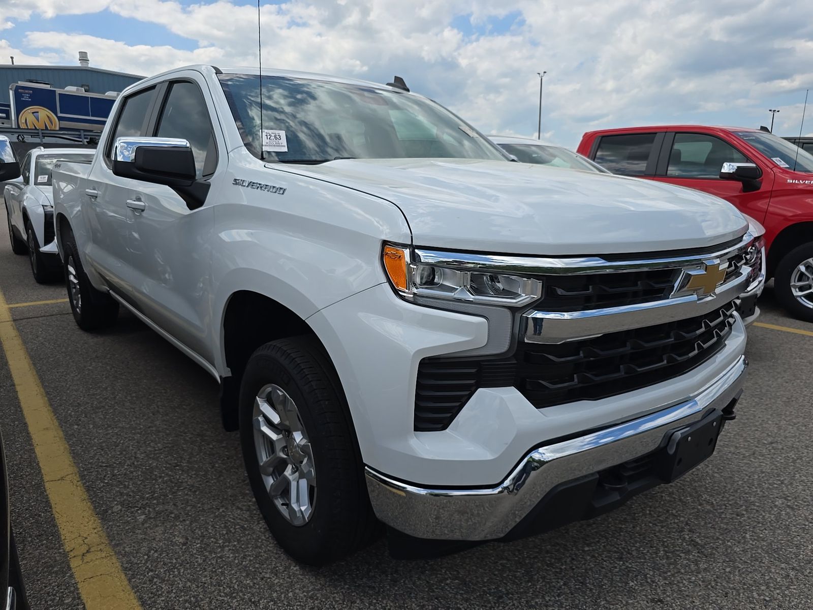 2023 Chevrolet Silverado 1500 LT AWD