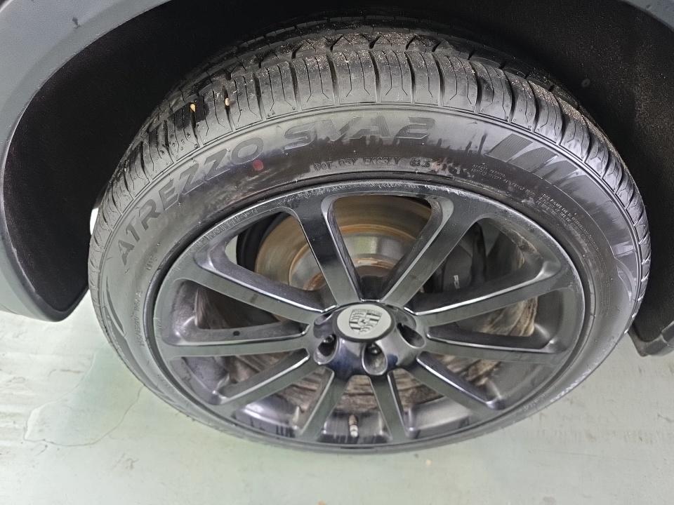 2016 Porsche Cayenne Base AWD