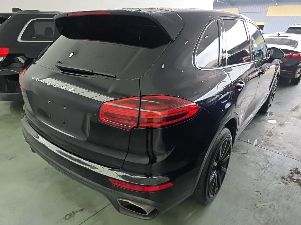 2016 Porsche Cayenne Base AWD