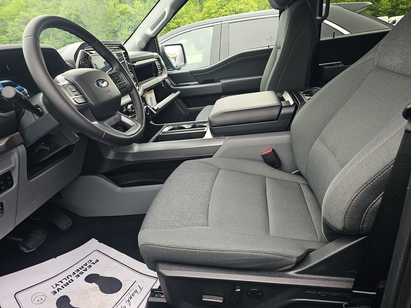 2025 Ford F-150 Hybrid XLT AWD