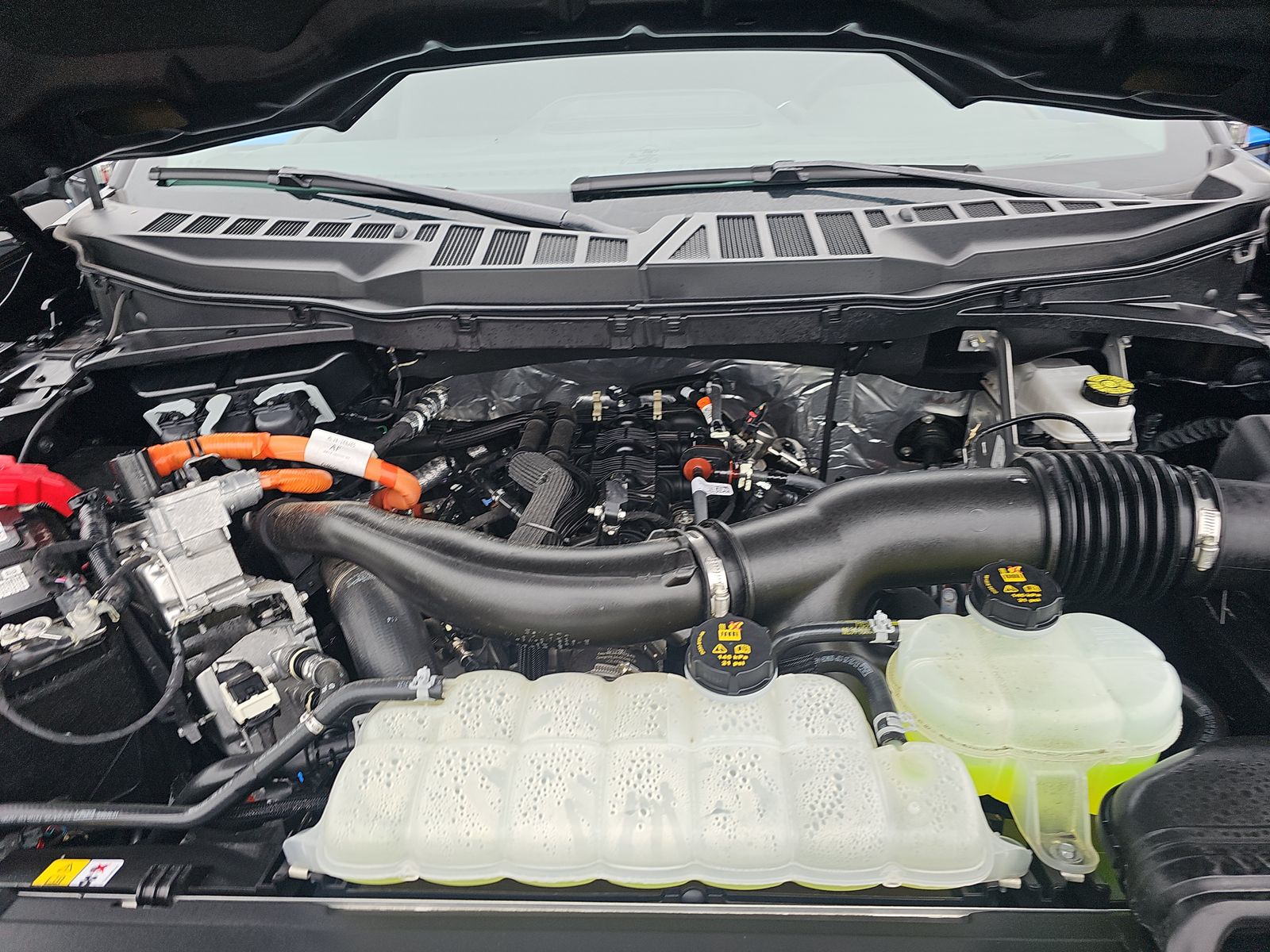 2025 Ford F-150 Hybrid XLT AWD