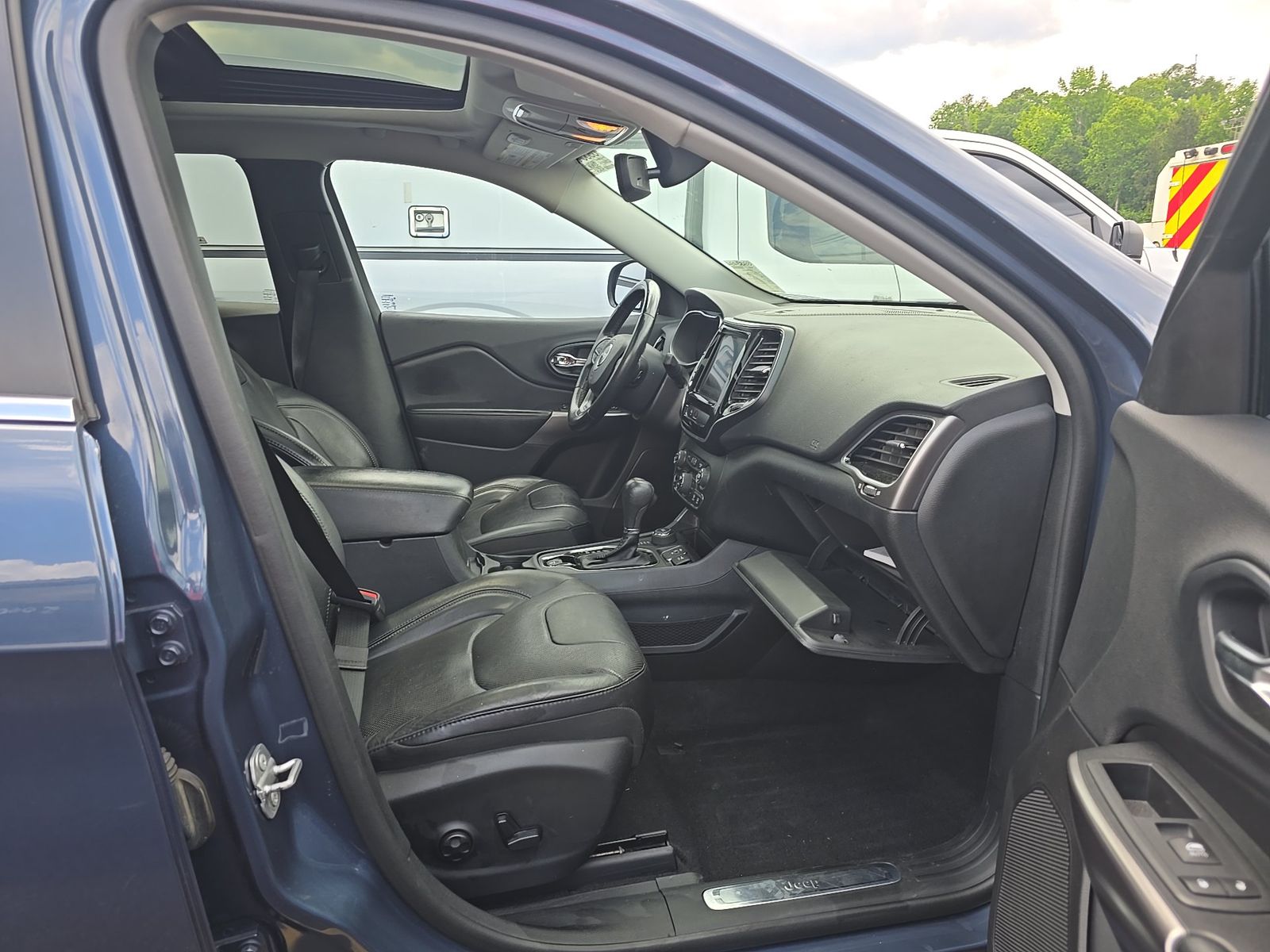 2019 Jeep Cherokee Limited AWD