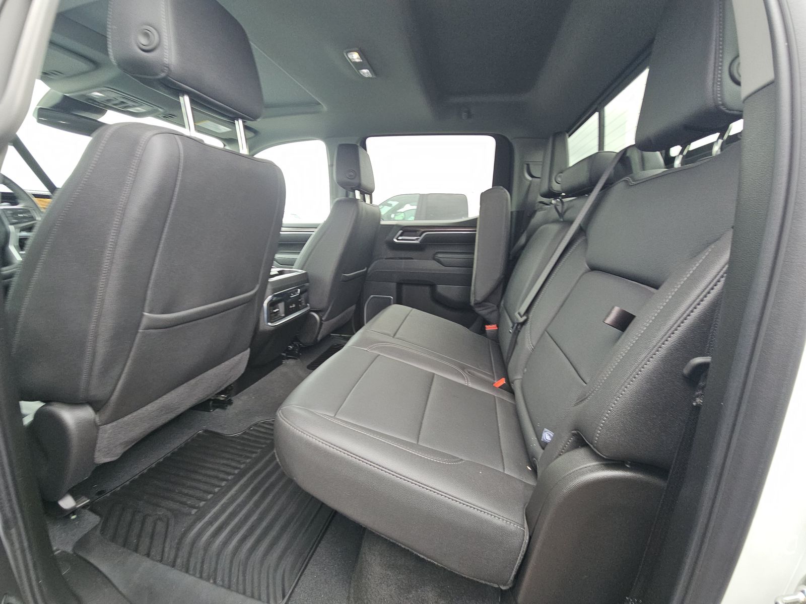 2025 Chevrolet Silverado 1500 LTZ AWD