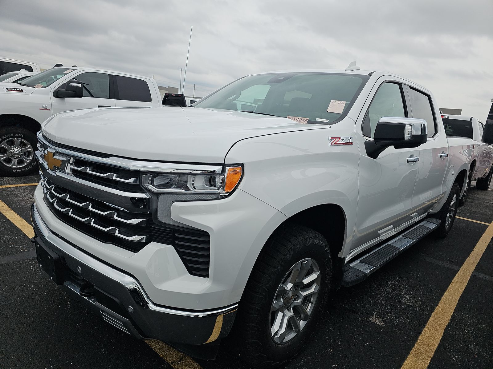 2025 Chevrolet Silverado 1500 LTZ AWD