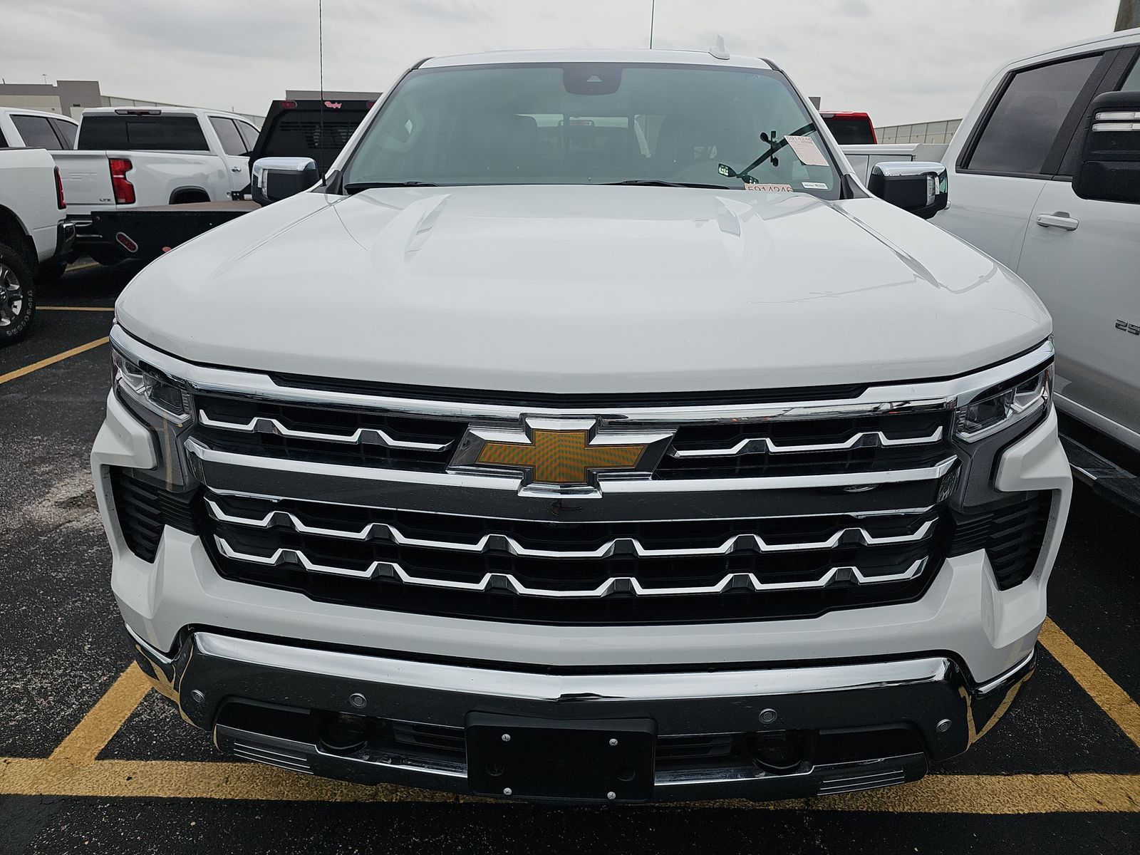 2025 Chevrolet Silverado 1500 LTZ AWD
