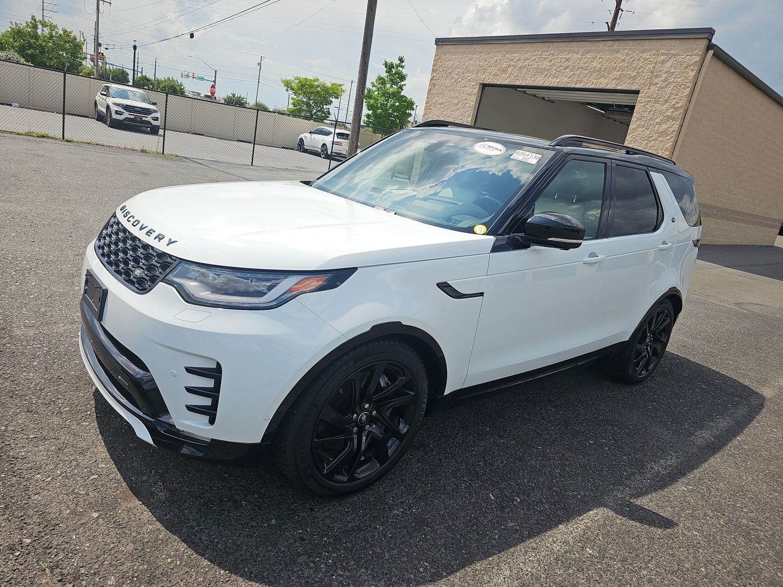 2023 Land Rover Discovery HSE R Dynamic's photo