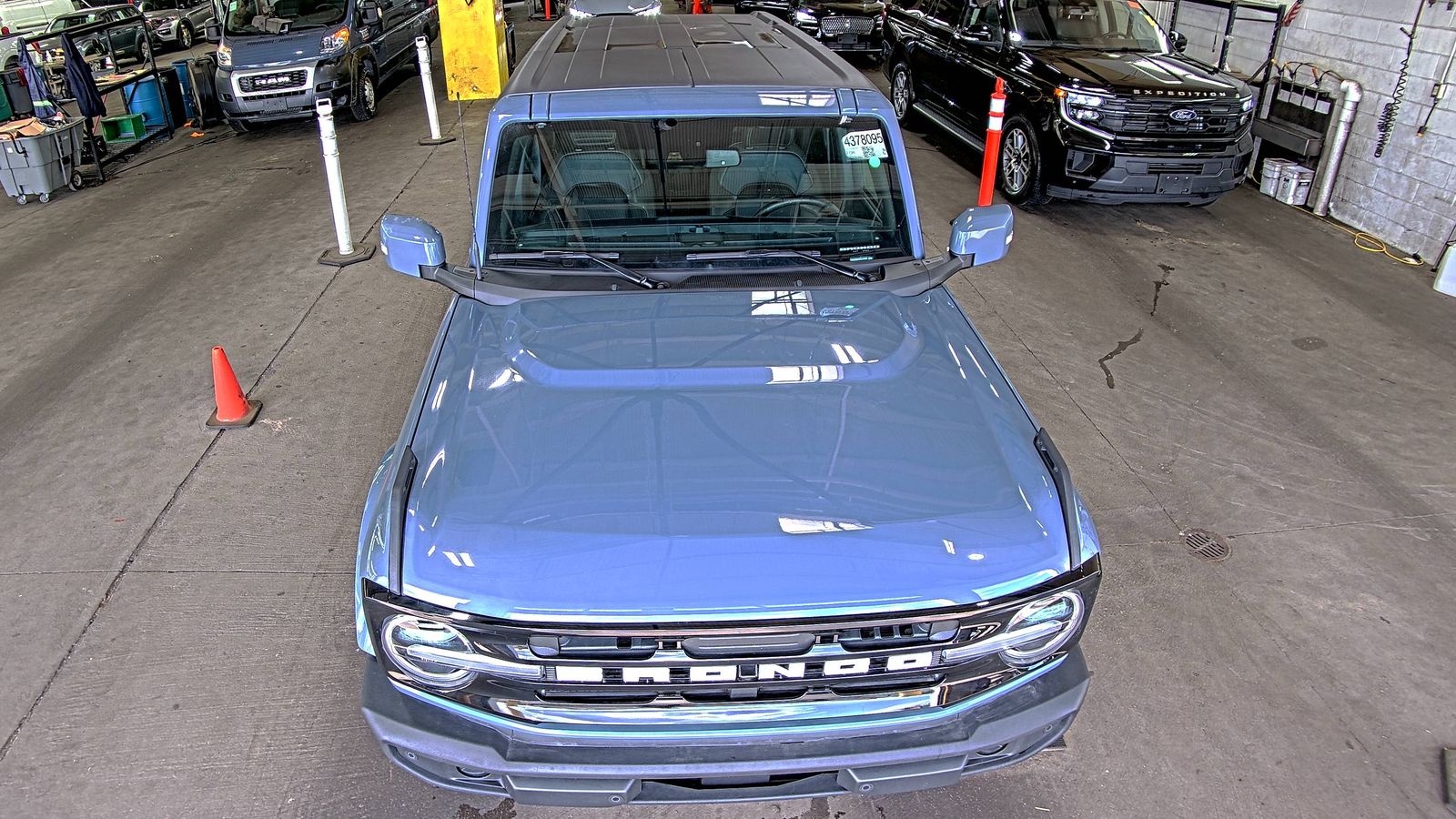 FORD BRONCO - 3