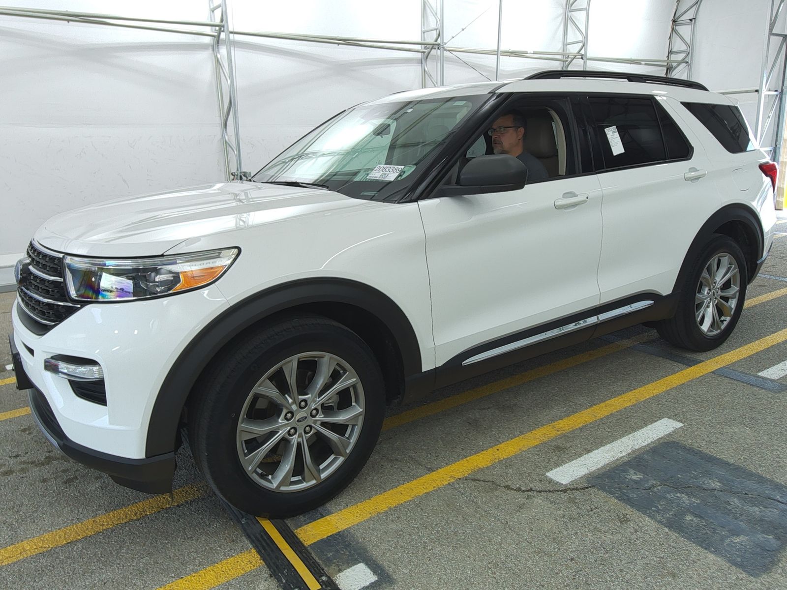FORD EXPLORER - 1