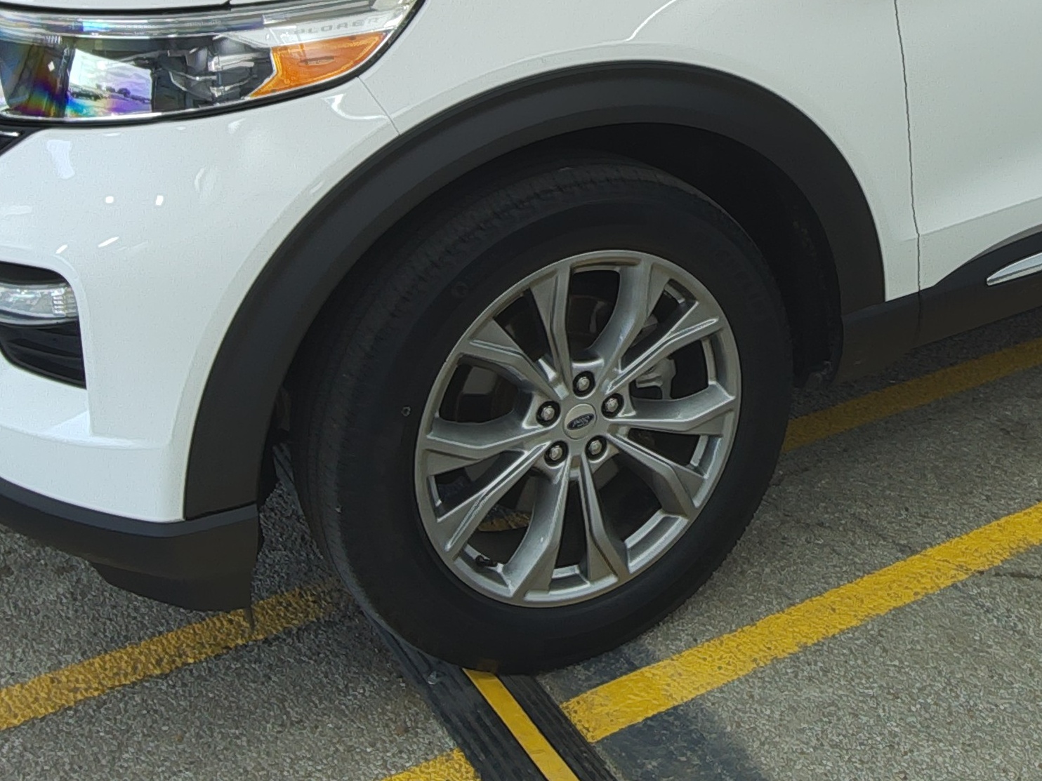 FORD EXPLORER - 8