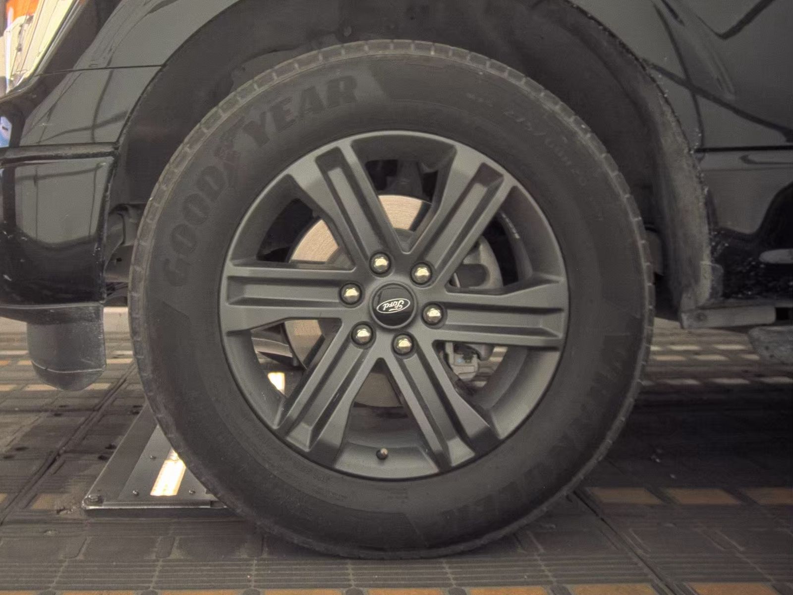 FORD F-150 - 10