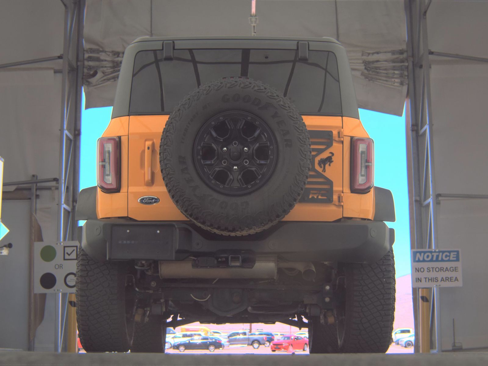 FORD BRONCO - 8