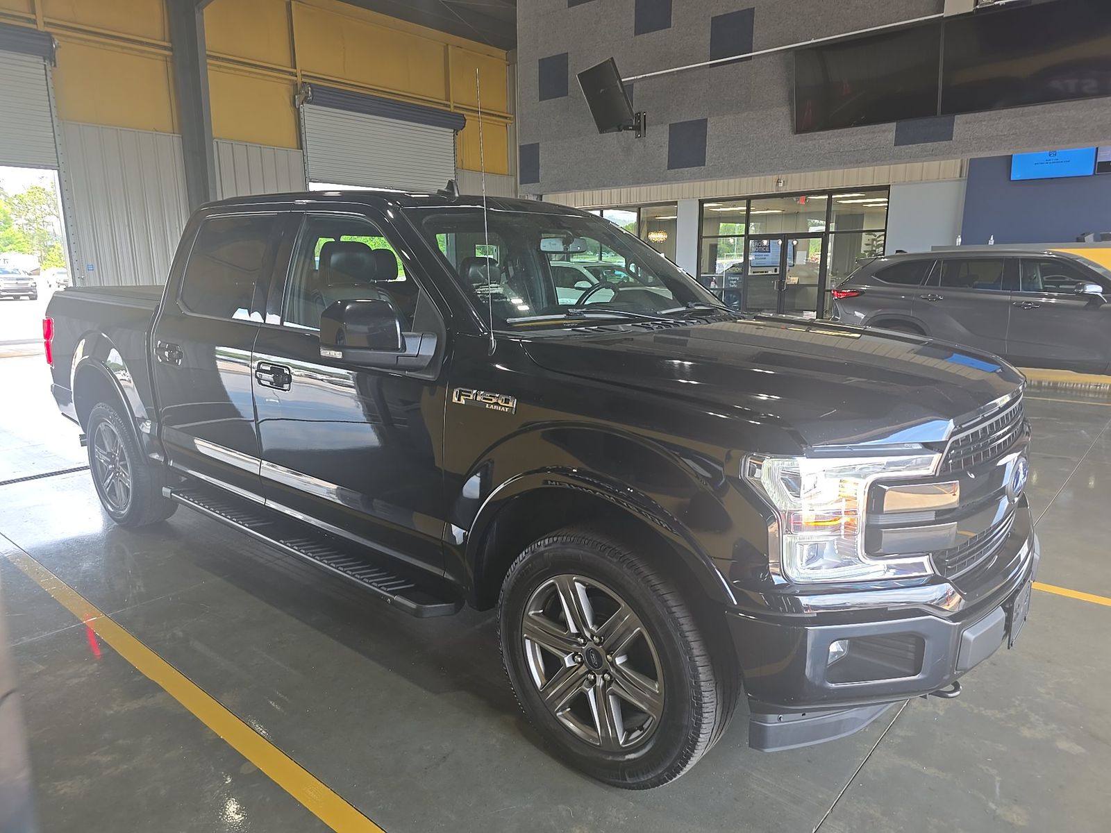 FORD F-150 - 4