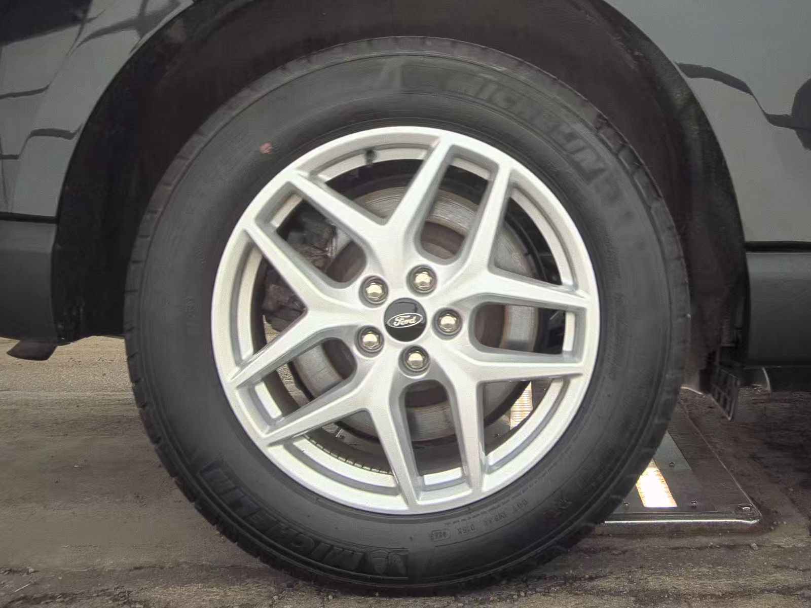 2023 Ford Edge SEL AWD