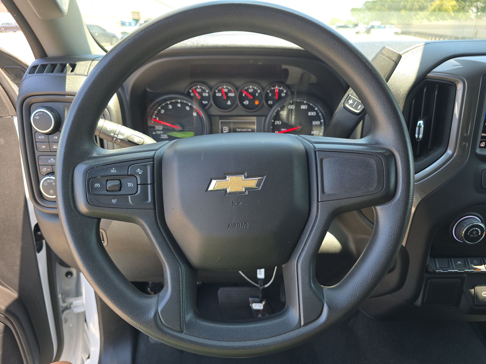 2022 Chevrolet Silverado 1500 Custom AWD