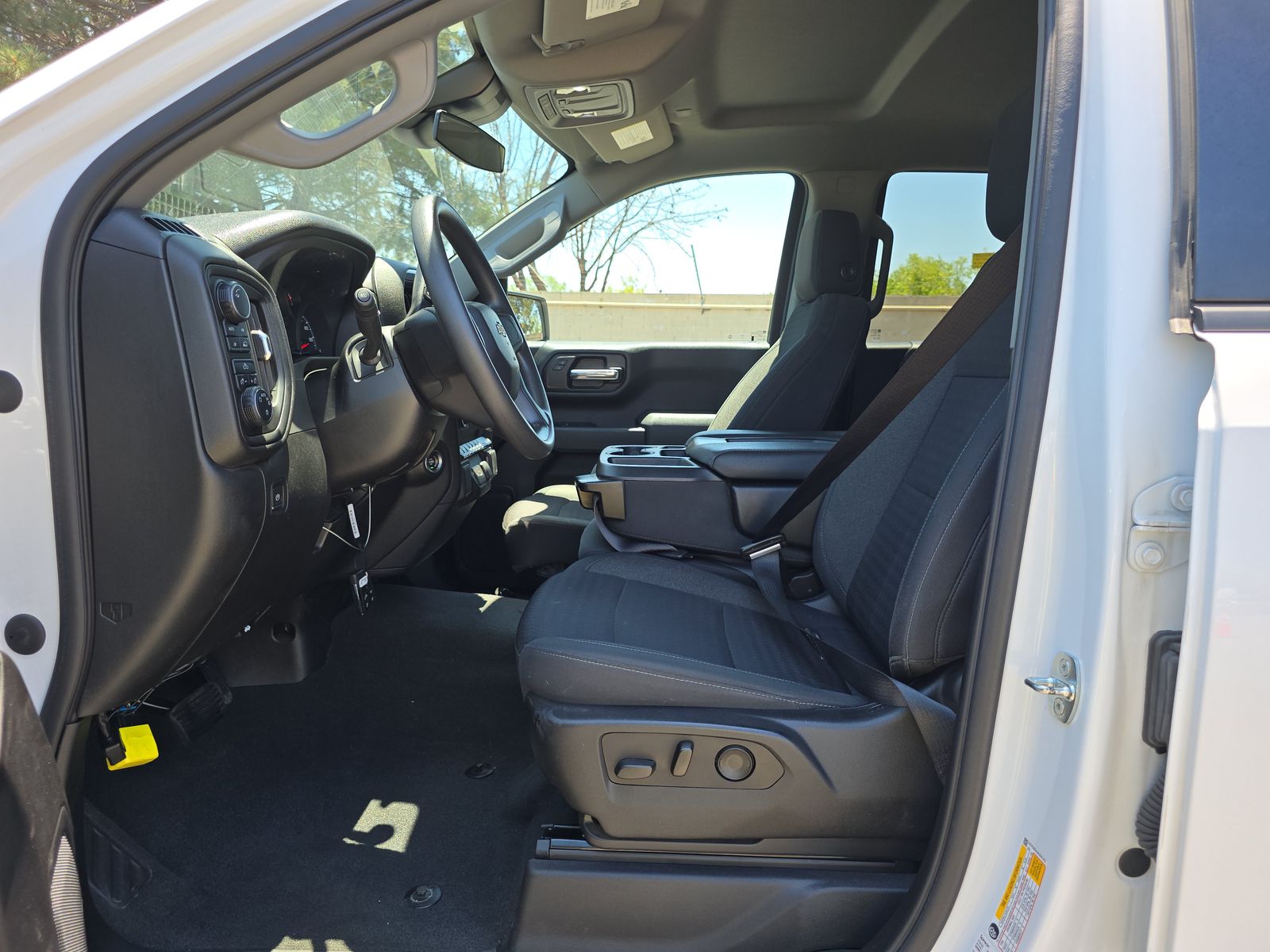 2022 Chevrolet Silverado 1500 Custom AWD
