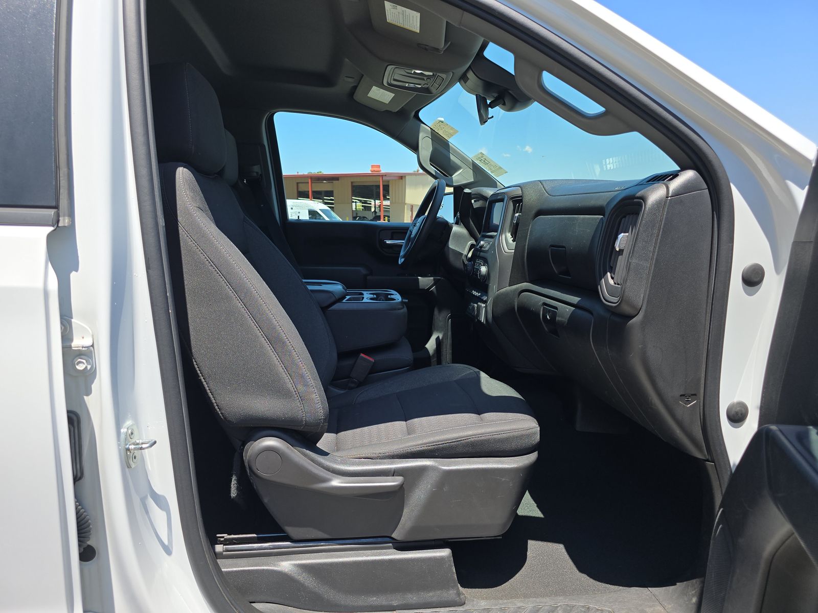 2022 Chevrolet Silverado 1500 Custom AWD