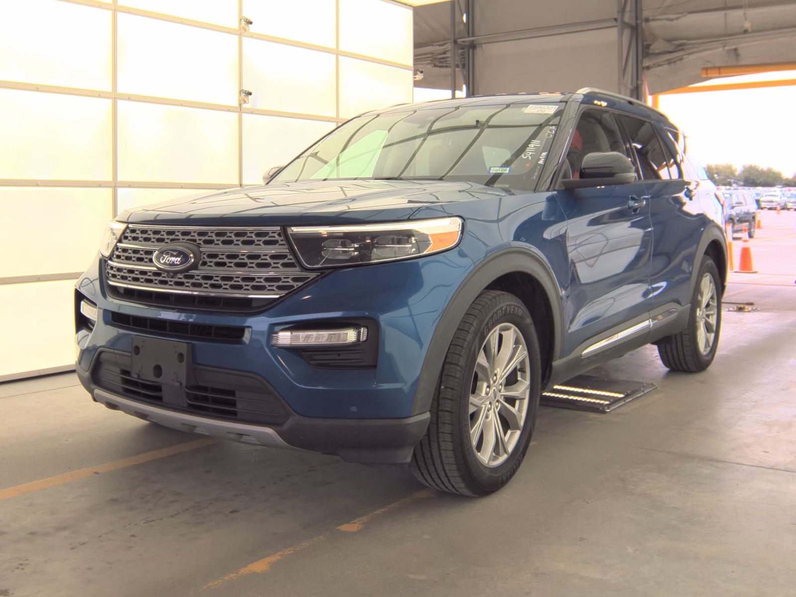 FORD EXPLORER - 1