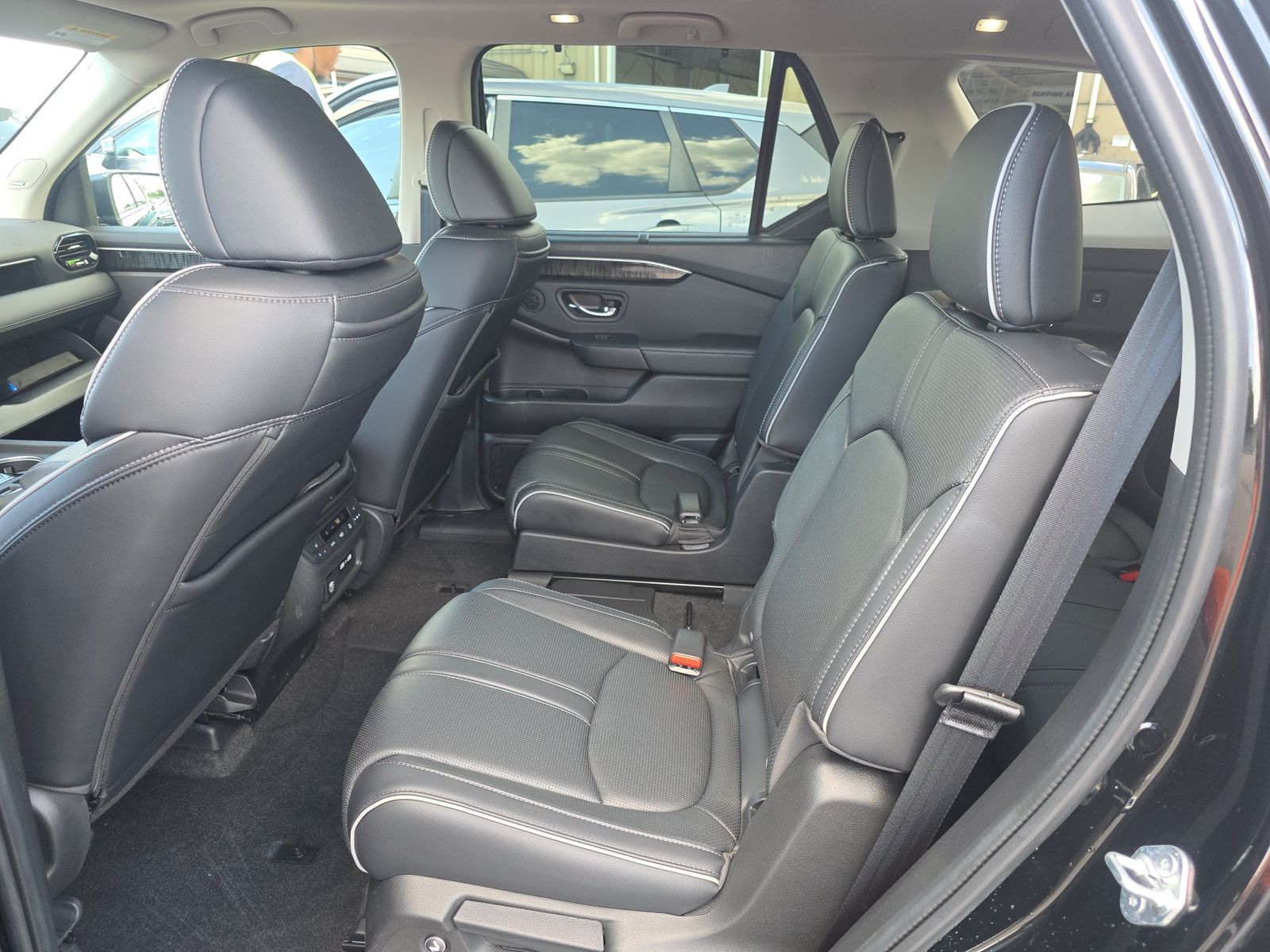 2023 Honda Pilot Elite AWD