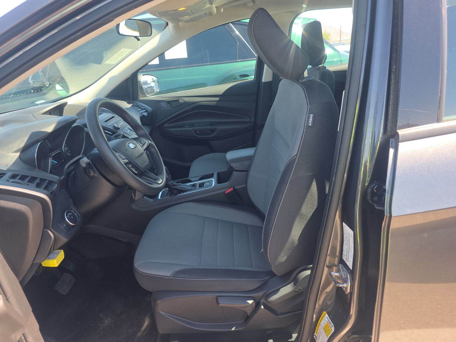 FORD ESCAPE - 8