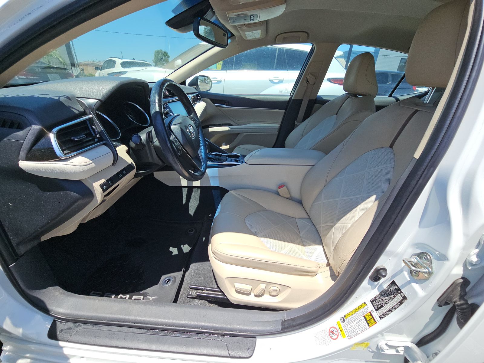 TOYOTA CAMRY - 8