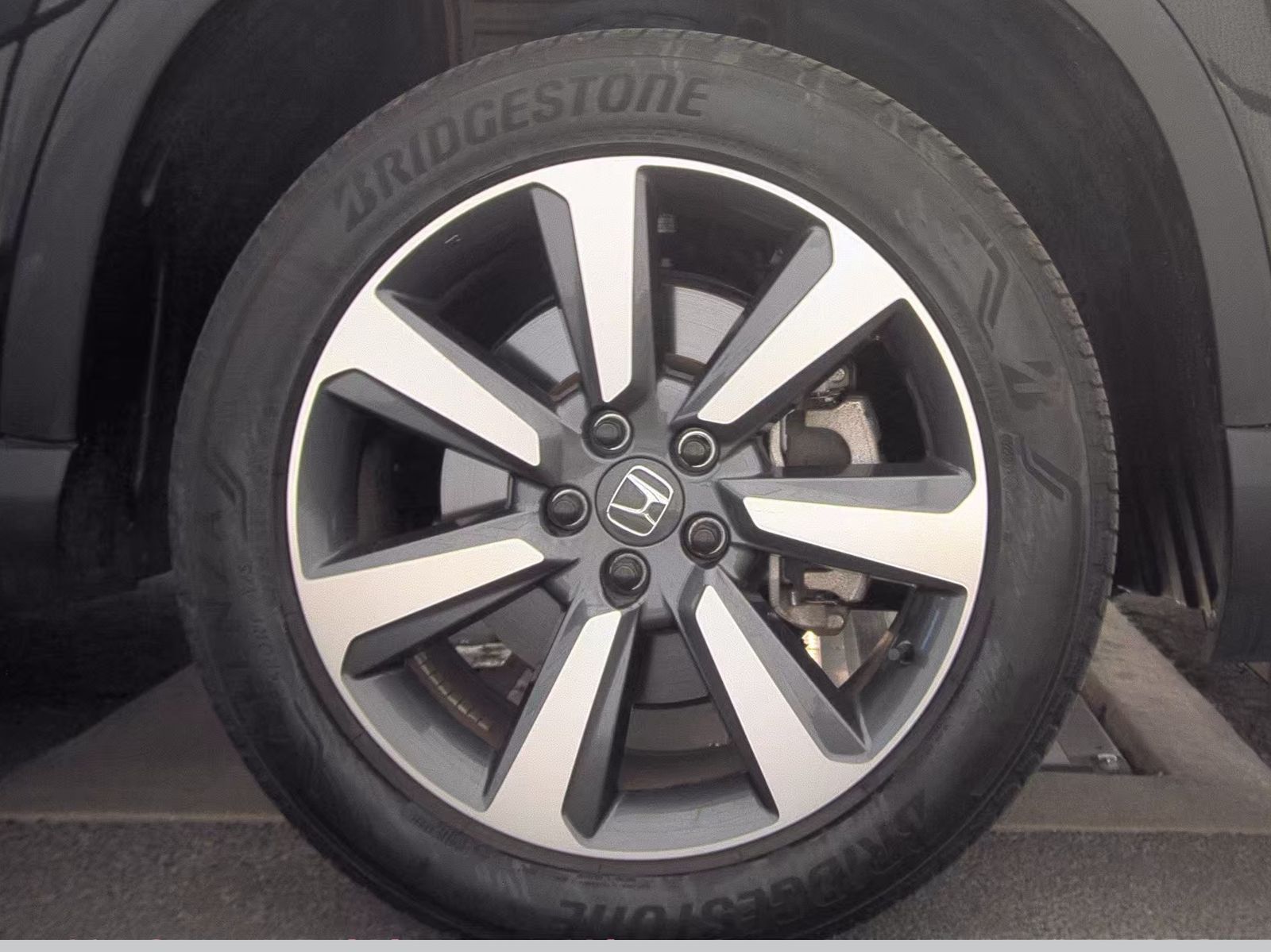 2023 Honda Pilot Elite AWD