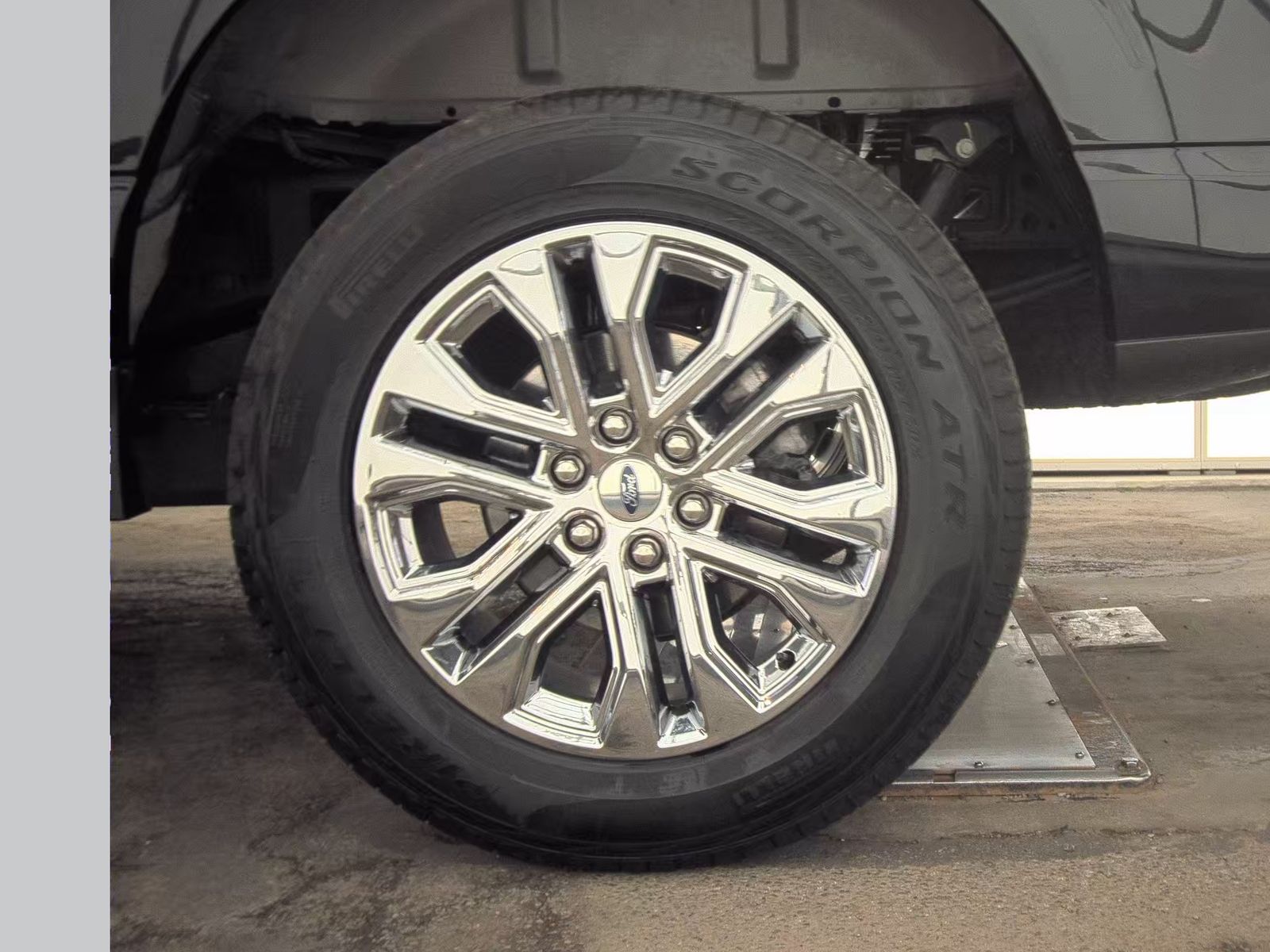 2025 Ford F-150 Hybrid XLT AWD