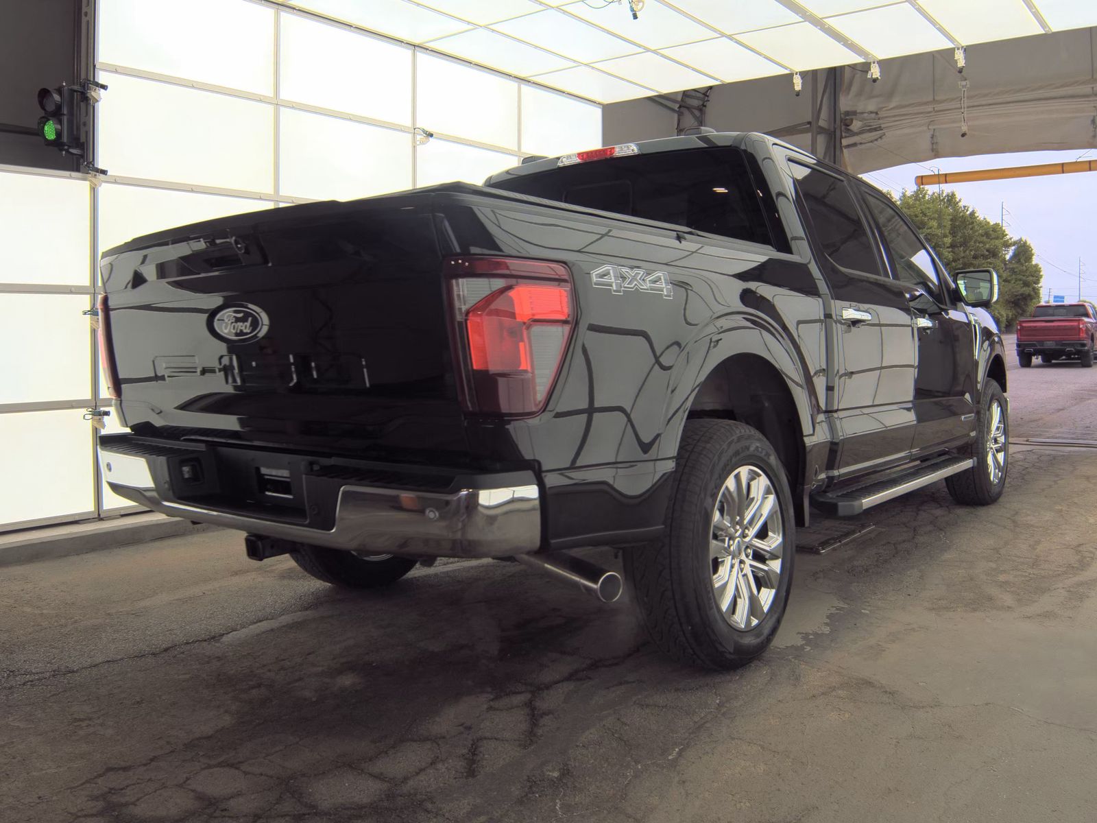 2025 Ford F-150 Hybrid XLT AWD