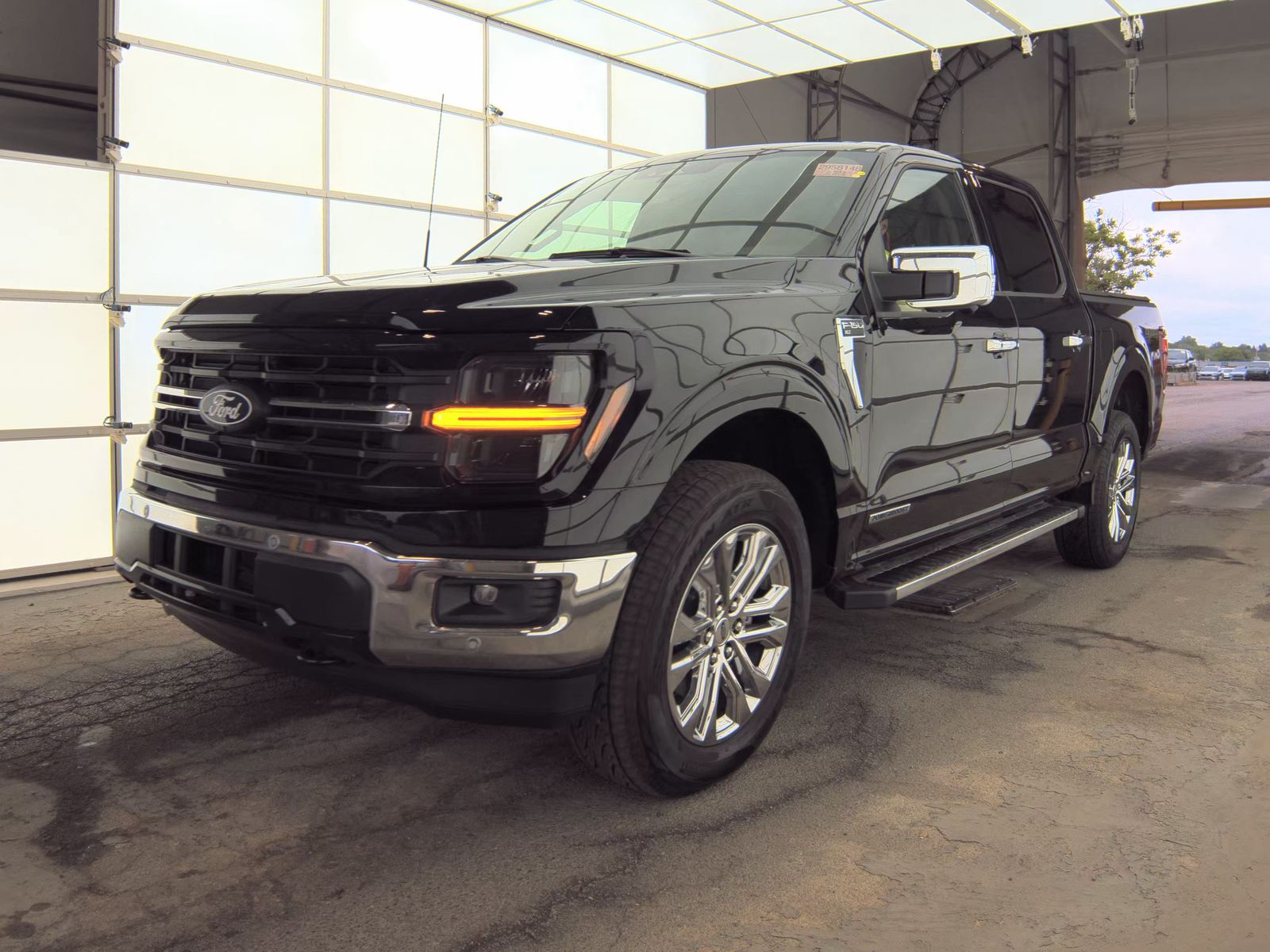 2025 Ford F-150 Hybrid XLT AWD