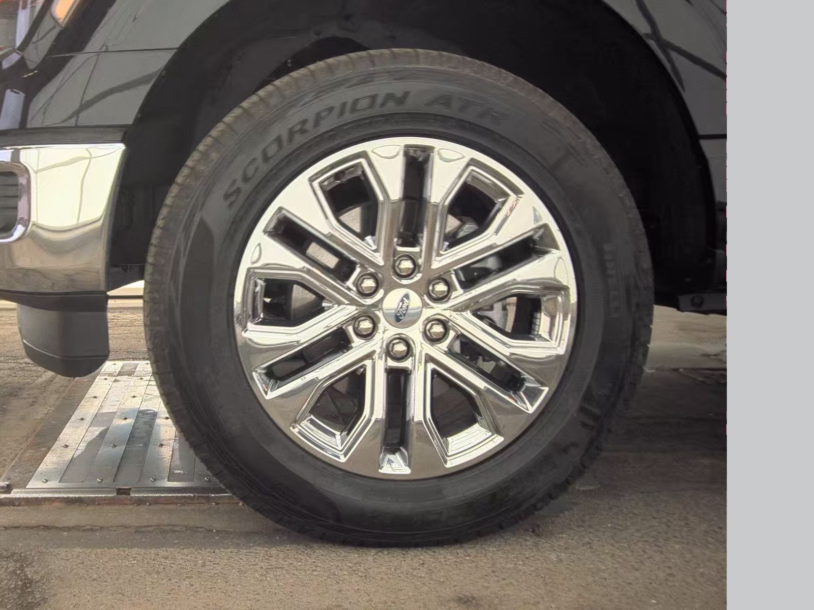2025 Ford F-150 Hybrid XLT AWD