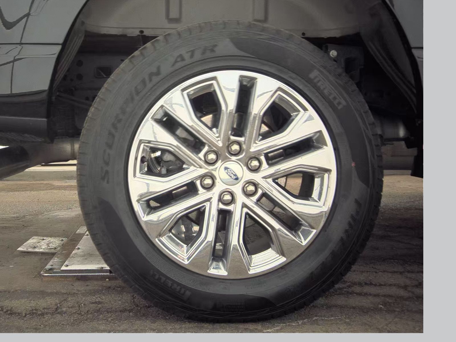 2025 Ford F-150 Hybrid XLT AWD