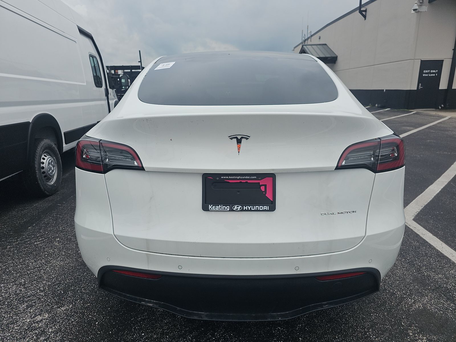TESLA MODEL Y - 6