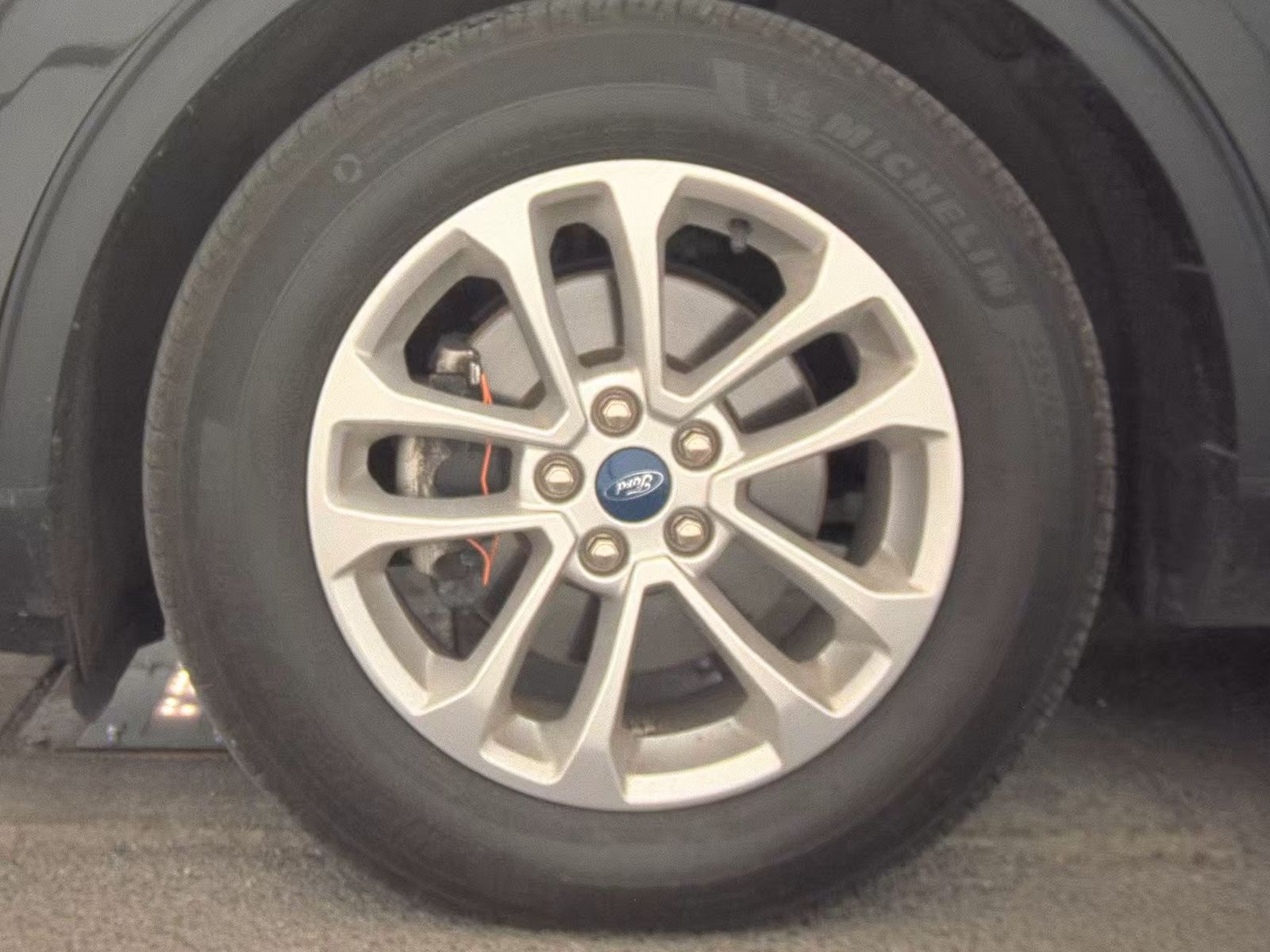 FORD ESCAPE - 10