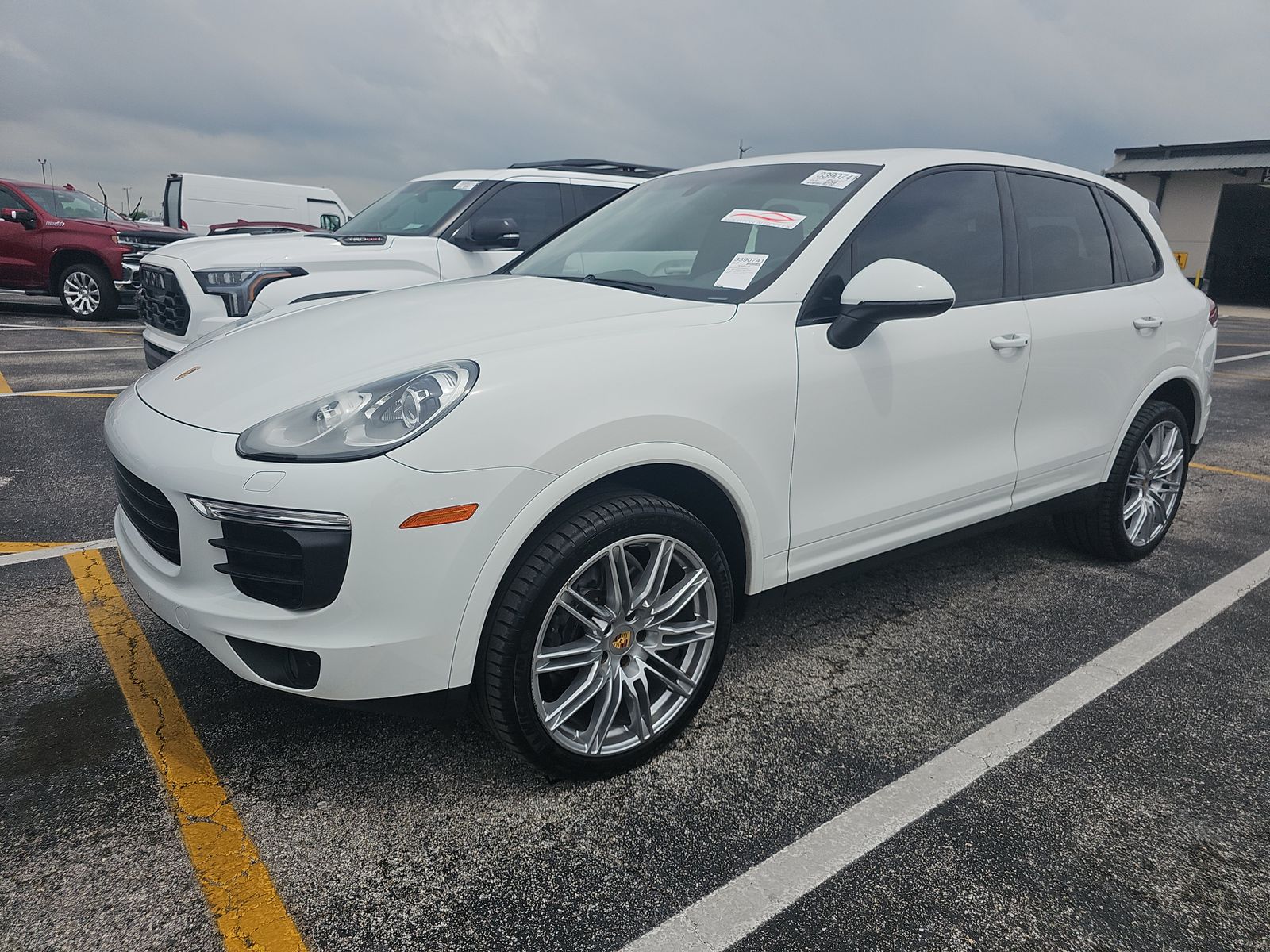PORSCHE CAYENNE - 1