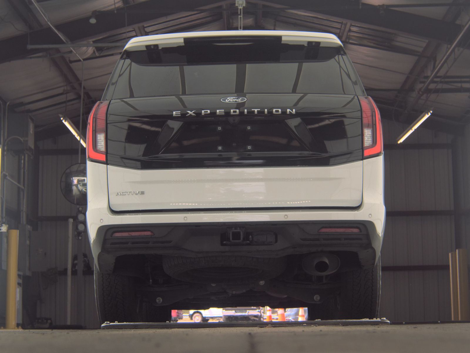 FORD EXPEDITION - 8