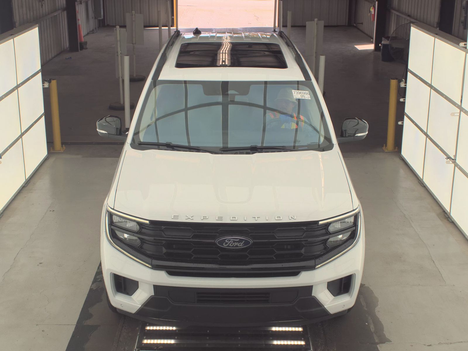 FORD EXPEDITION - 3