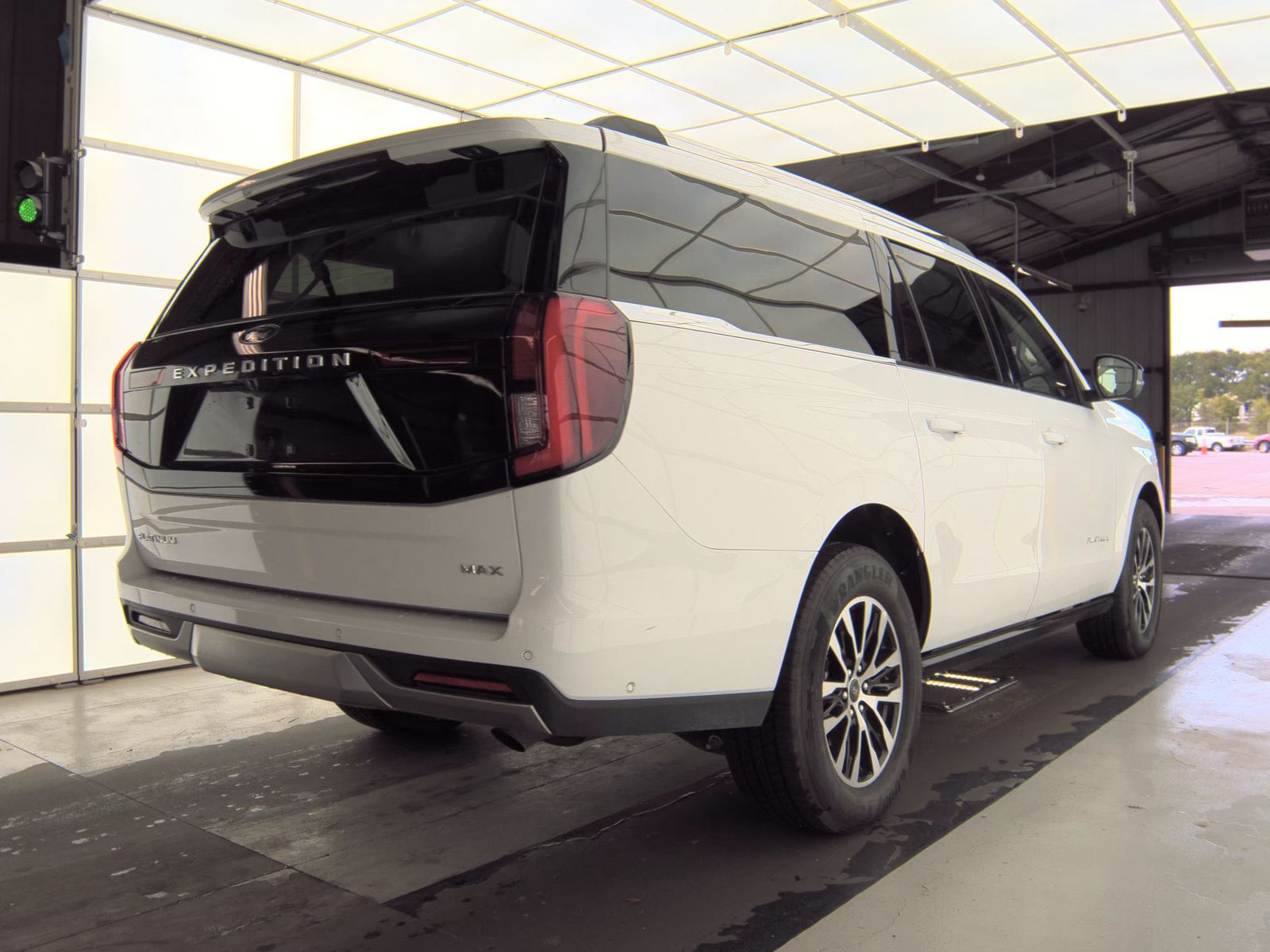 FORD EXPEDITION MAX - 6