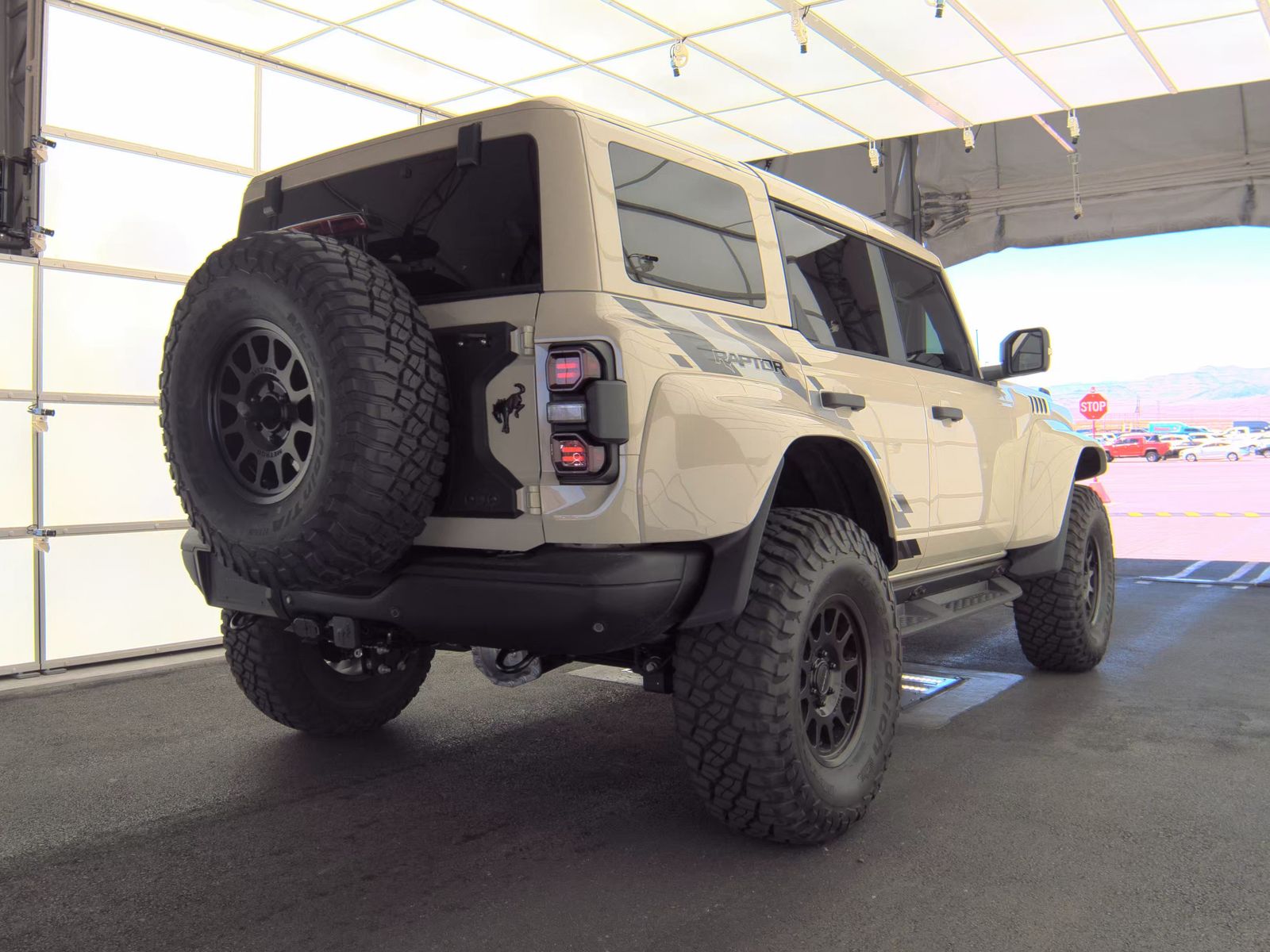 FORD BRONCO - 6