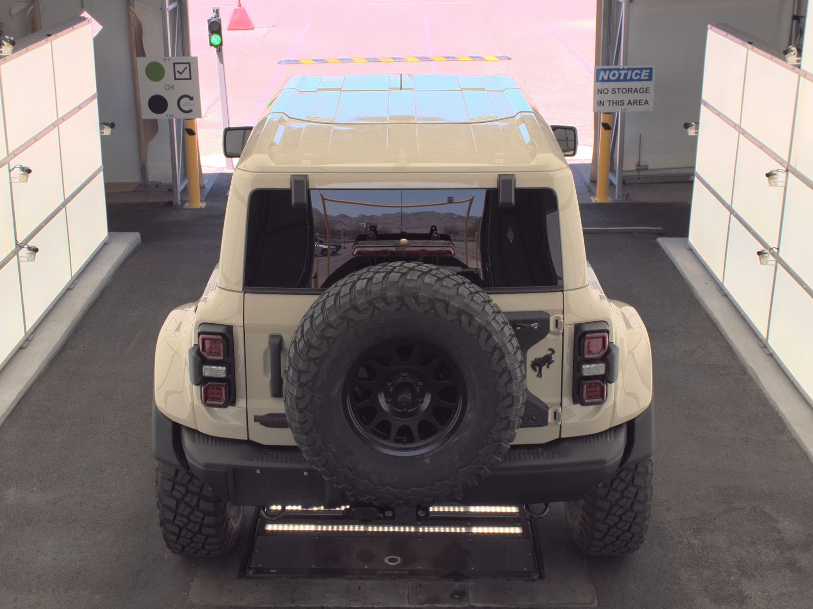FORD BRONCO - 7