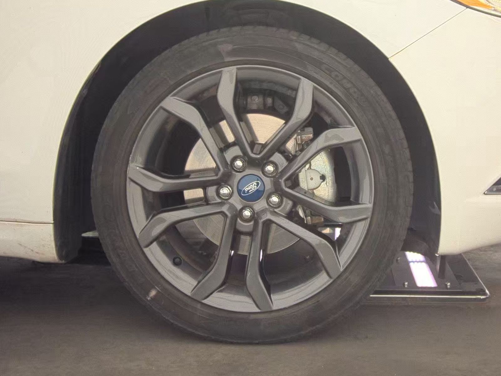 FORD FUSION - 10