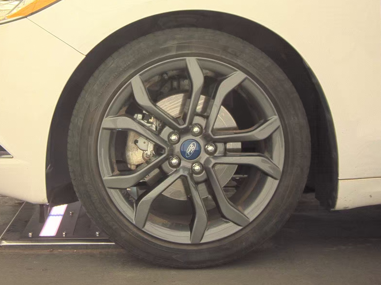 FORD FUSION - 9