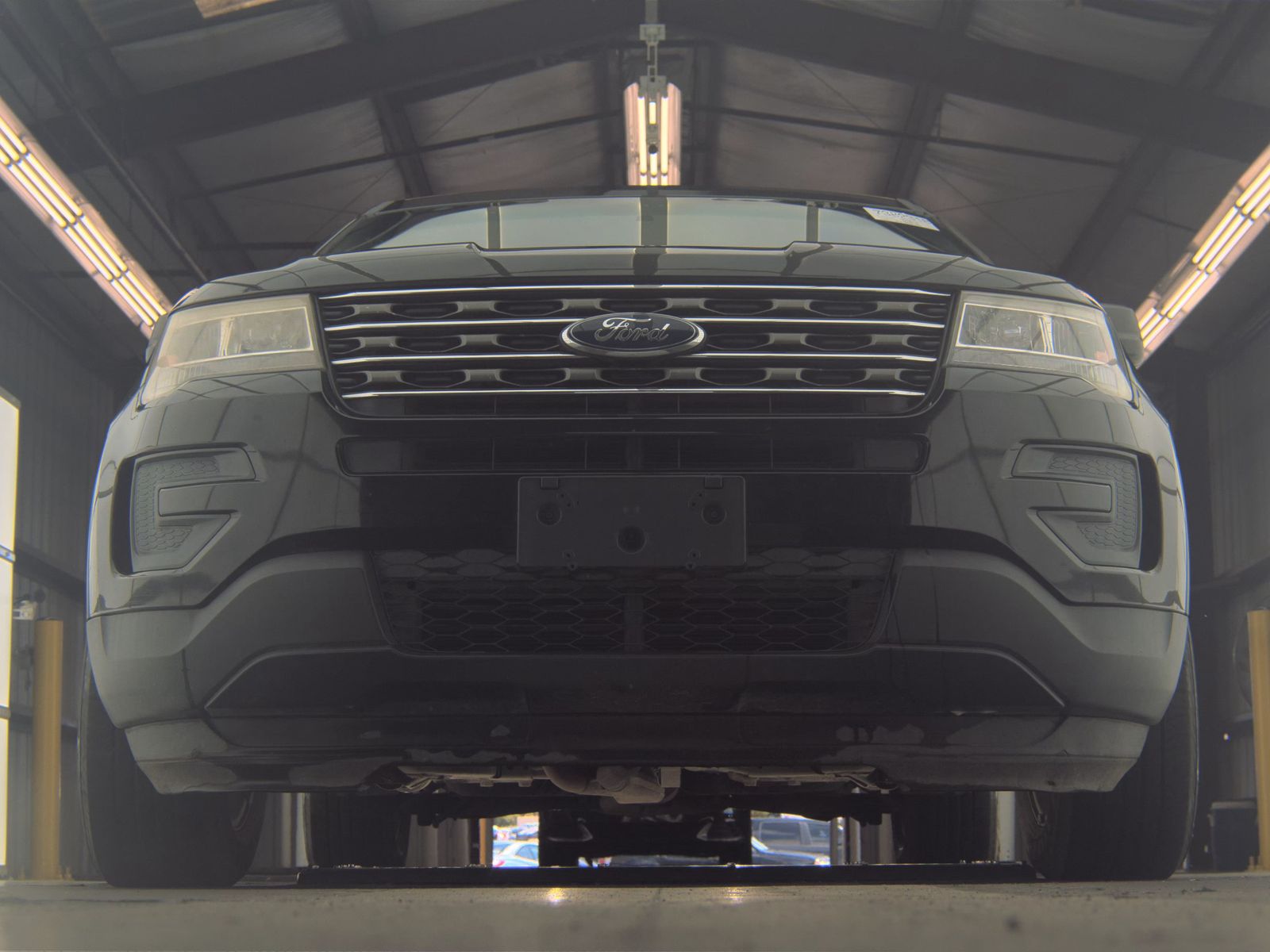 FORD EXPLORER - 4