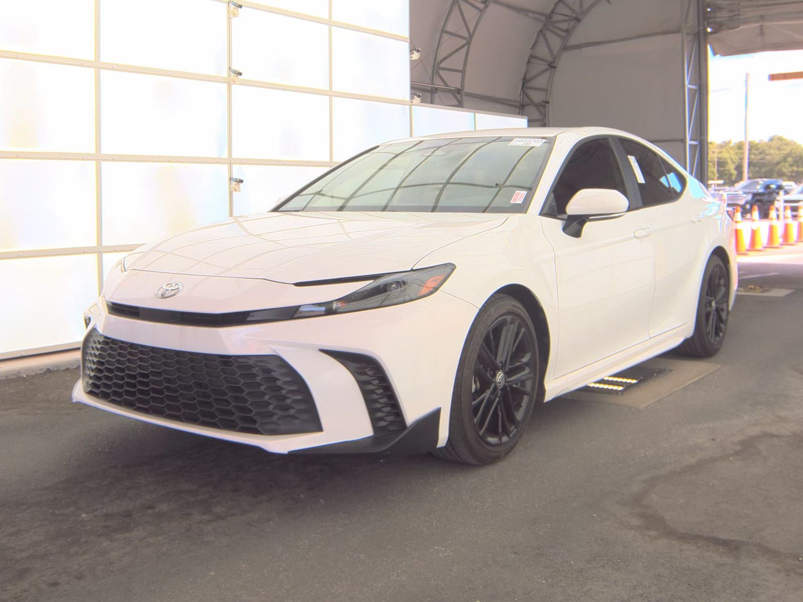 TOYOTA CAMRY - 1