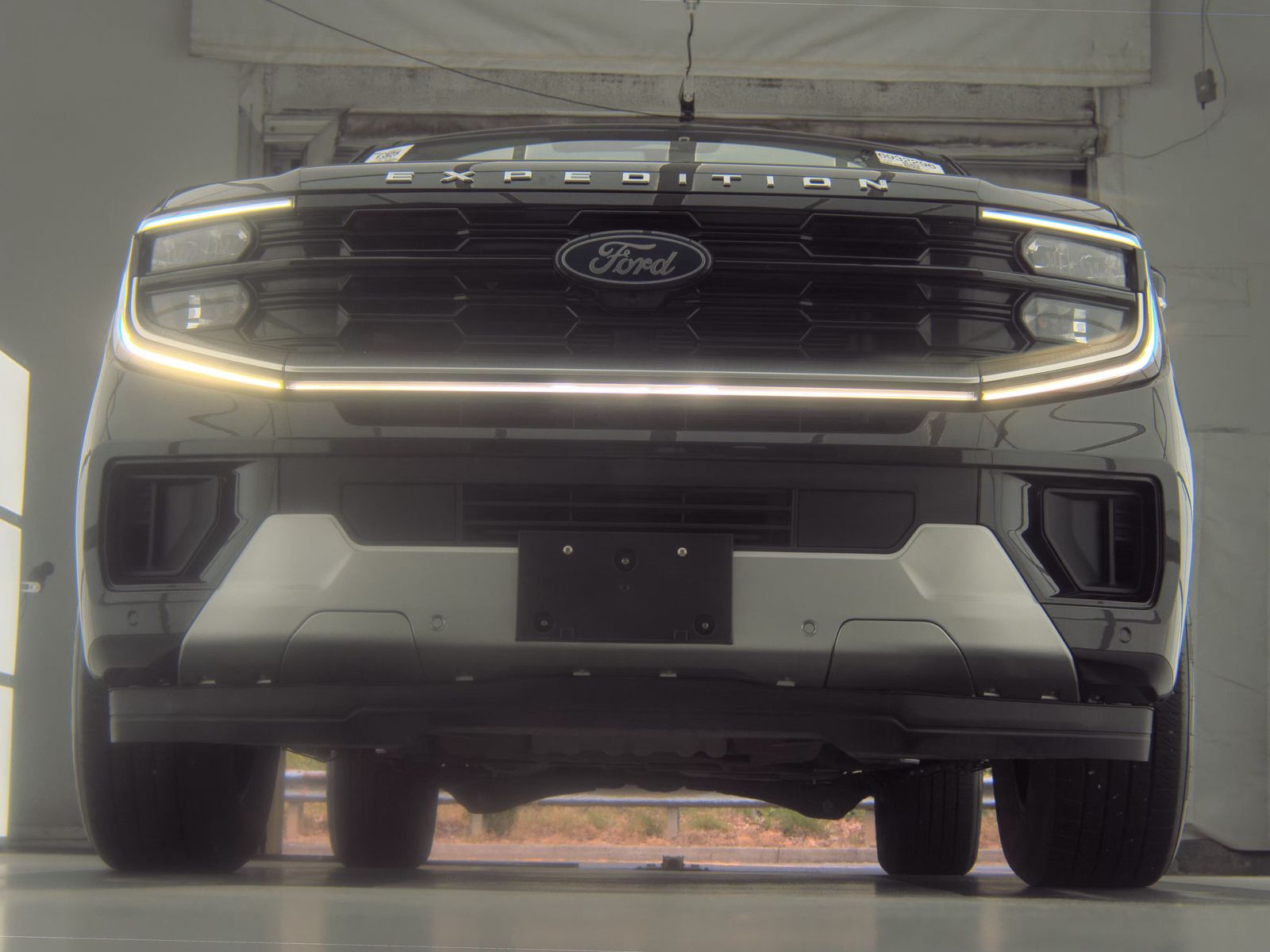 FORD EXPEDITION MAX - 4