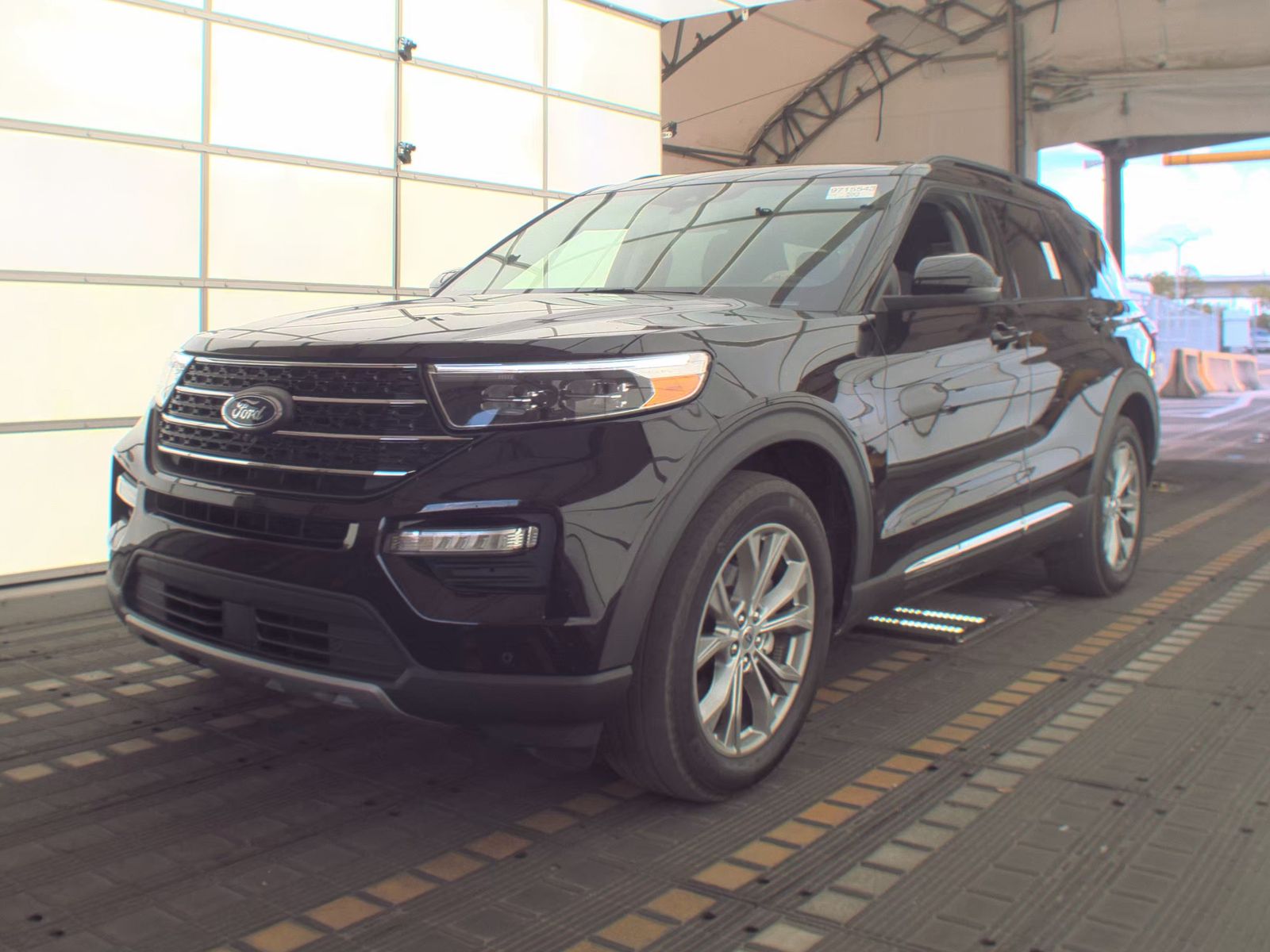 FORD EXPLORER - 1