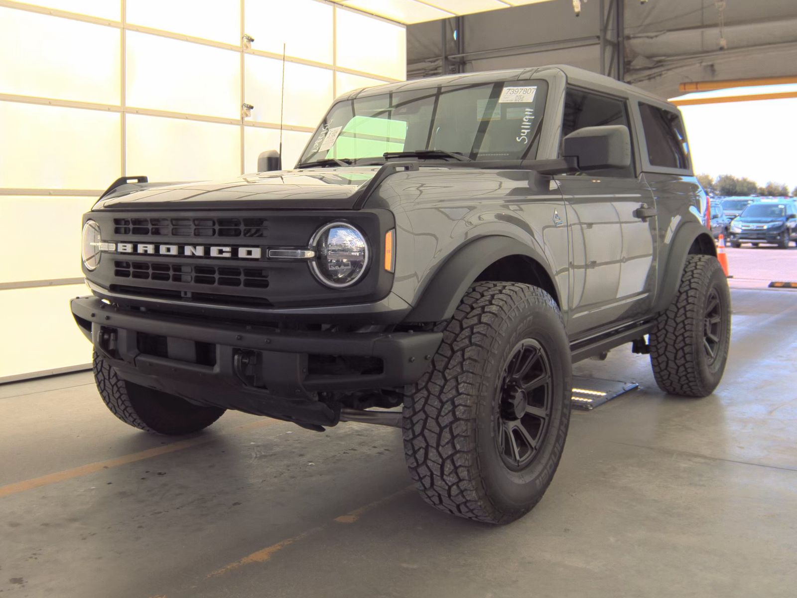 FORD BRONCO - 1