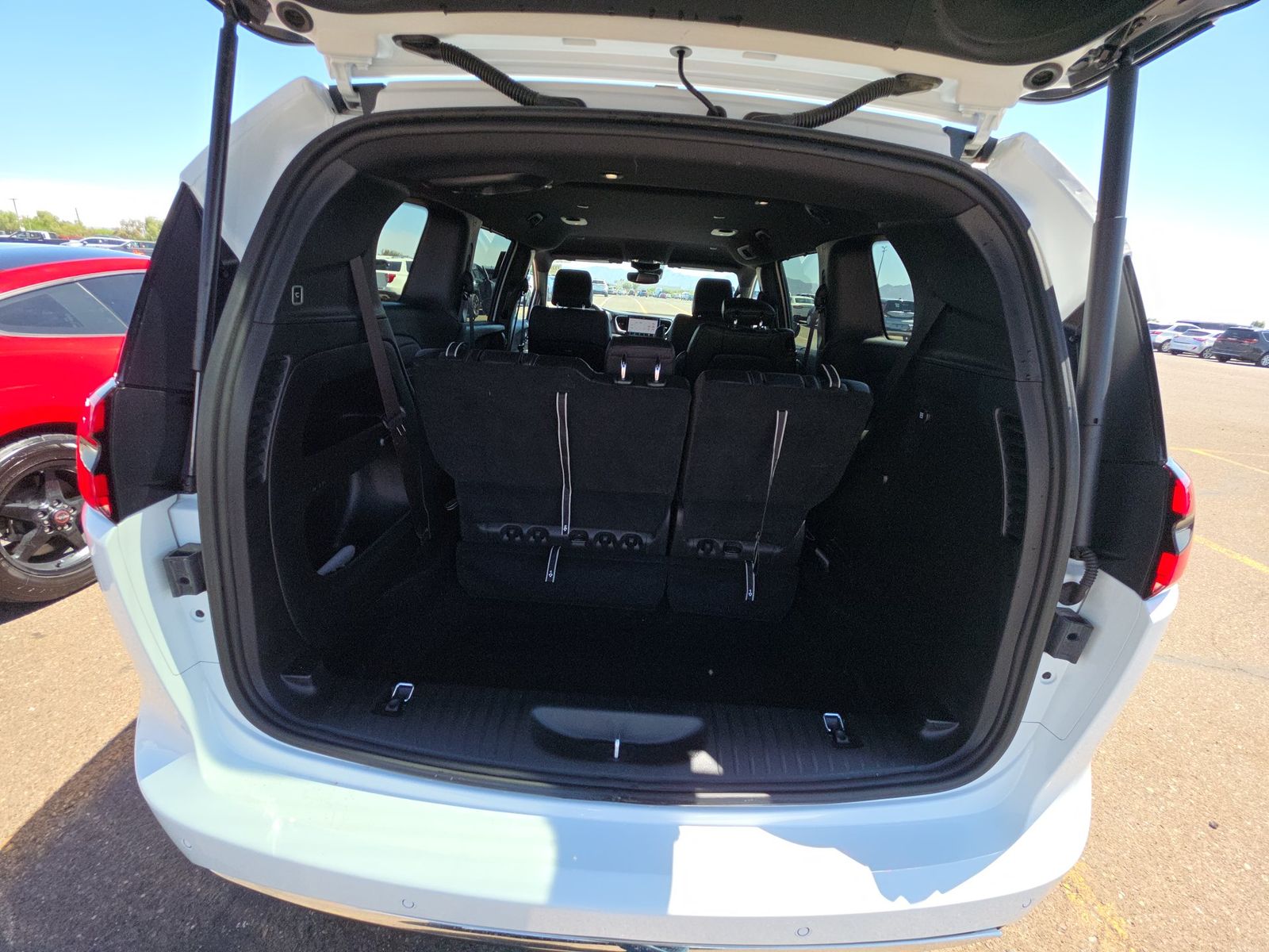 2025 Chrysler Pacifica Select FWD