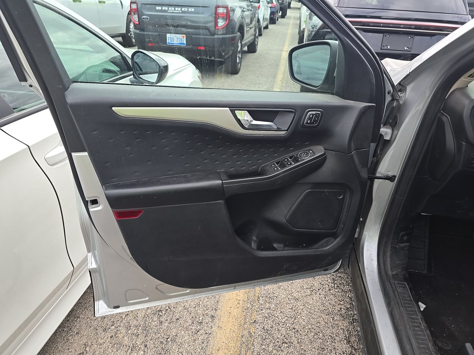 FORD ESCAPE - 10