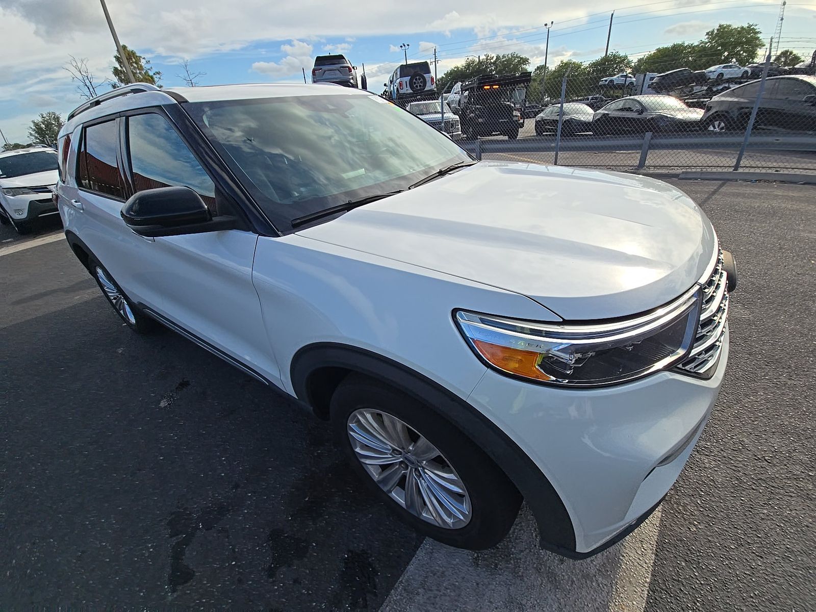 FORD EXPLORER - 4