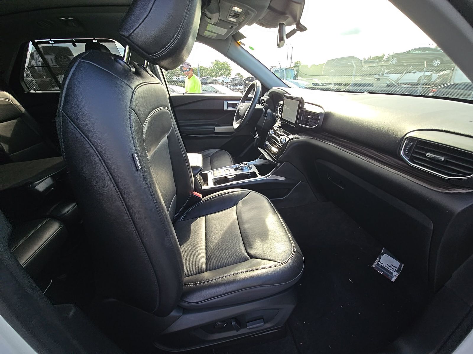 FORD EXPLORER - 9
